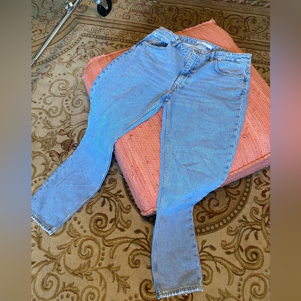 Women’s Zara jeans size 10